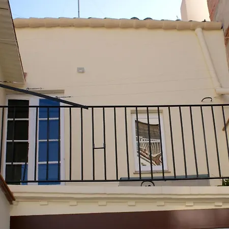 Oricagi House Modernist Style By Hlclub Agency Holiday home Vilanova i la Geltru